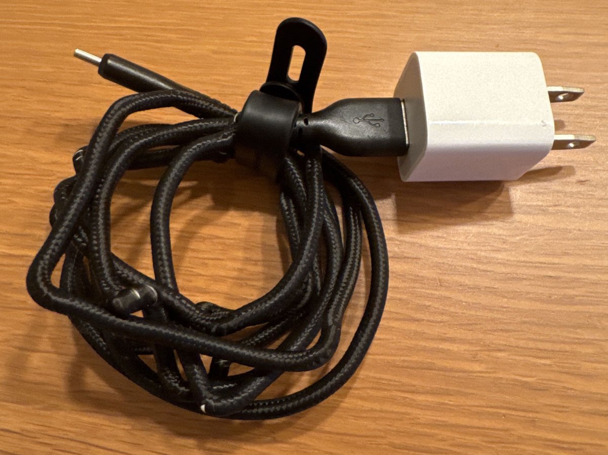 iPhone cable